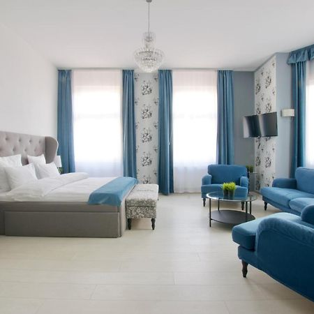 Premium Apartments By Hi5 - Astoria Square Boedapest Buitenkant foto