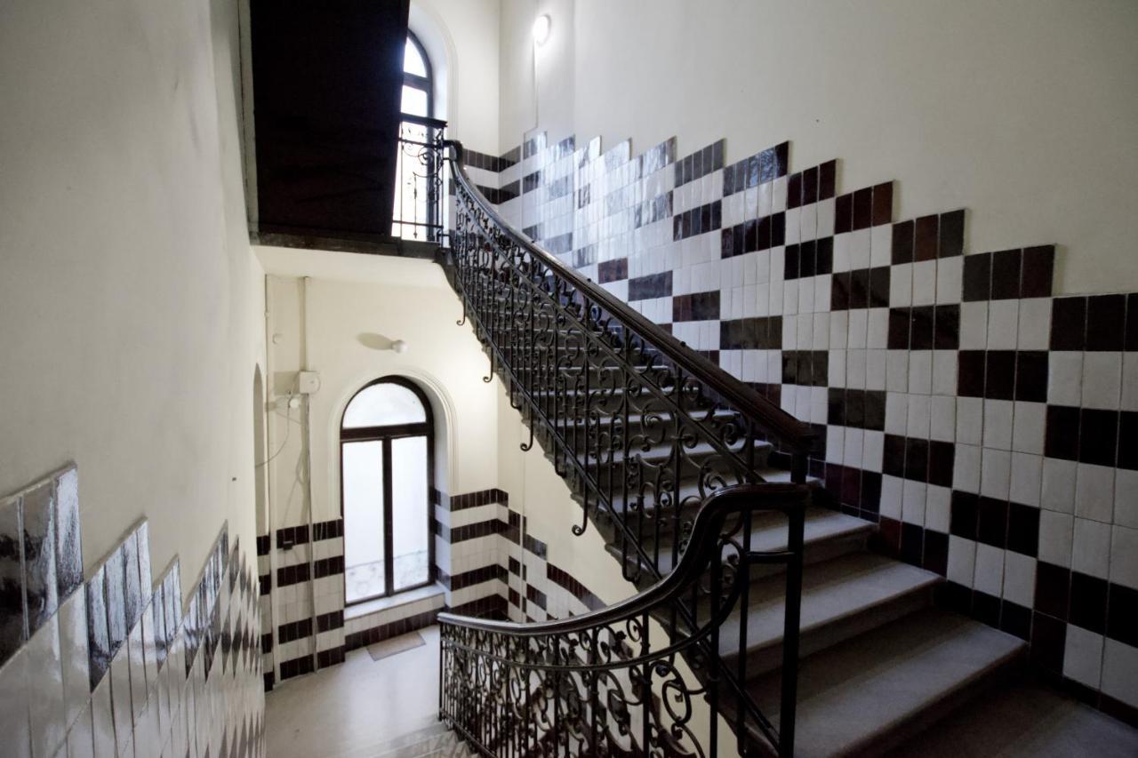 Premium Apartments By Hi5 - Astoria Square Boedapest Buitenkant foto