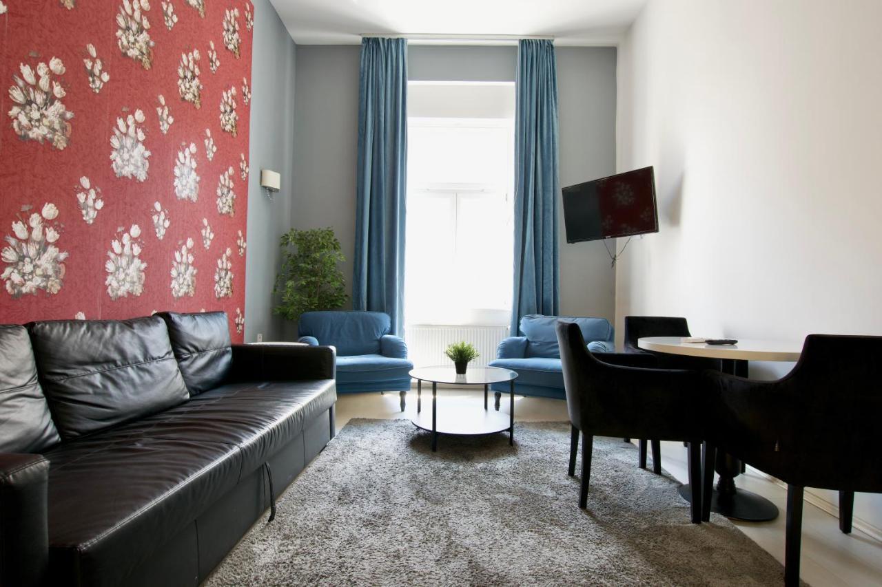 Premium Apartments By Hi5 - Astoria Square Boedapest Buitenkant foto