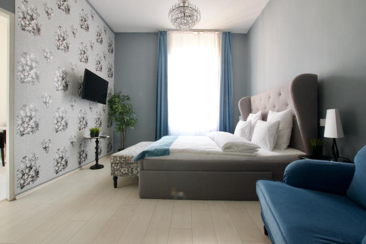 Premium Apartments By Hi5 - Astoria Square Boedapest Buitenkant foto