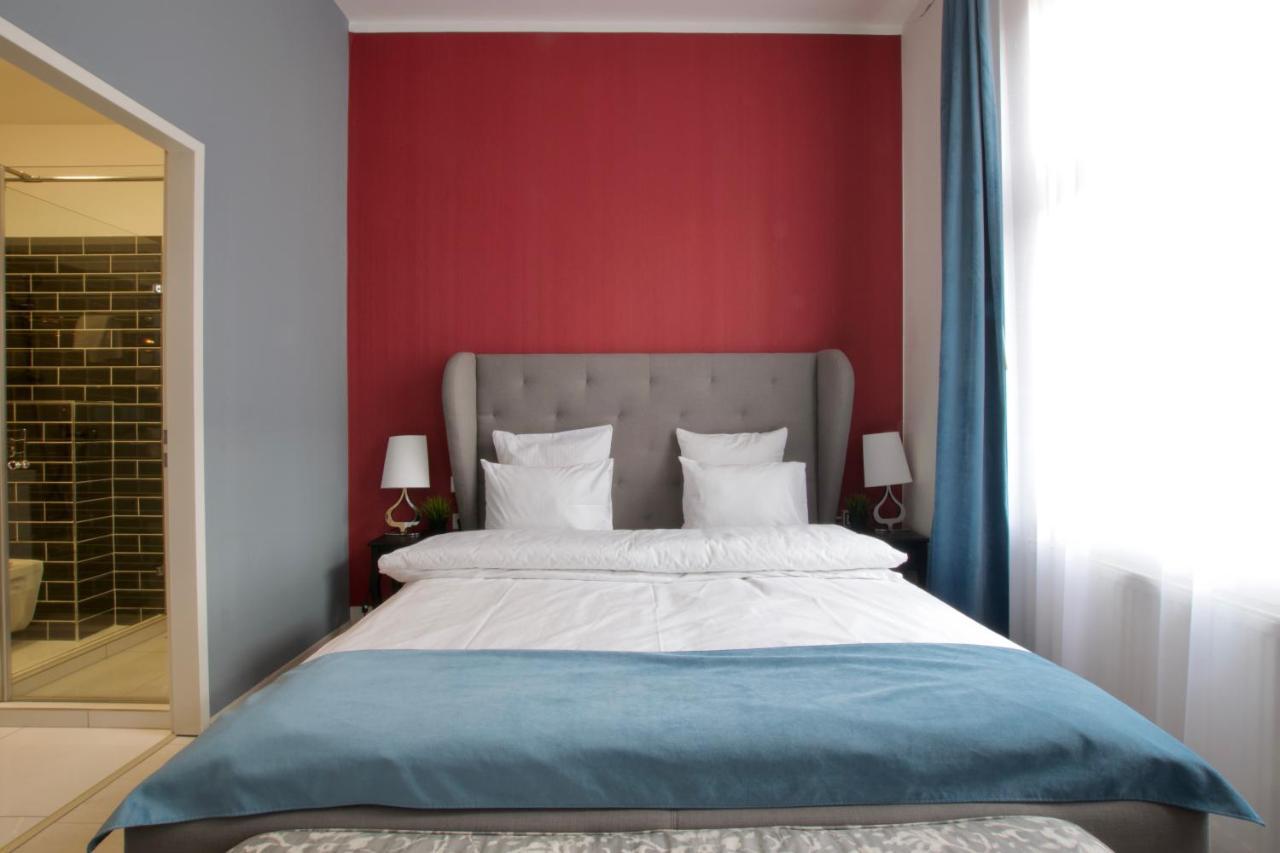Premium Apartments By Hi5 - Astoria Square Boedapest Buitenkant foto