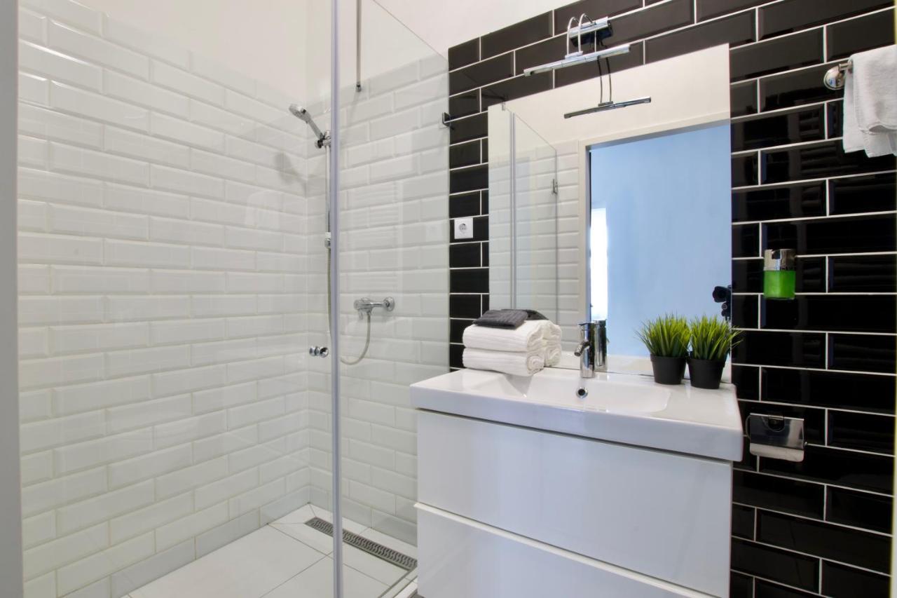 Premium Apartments By Hi5 - Astoria Square Boedapest Buitenkant foto