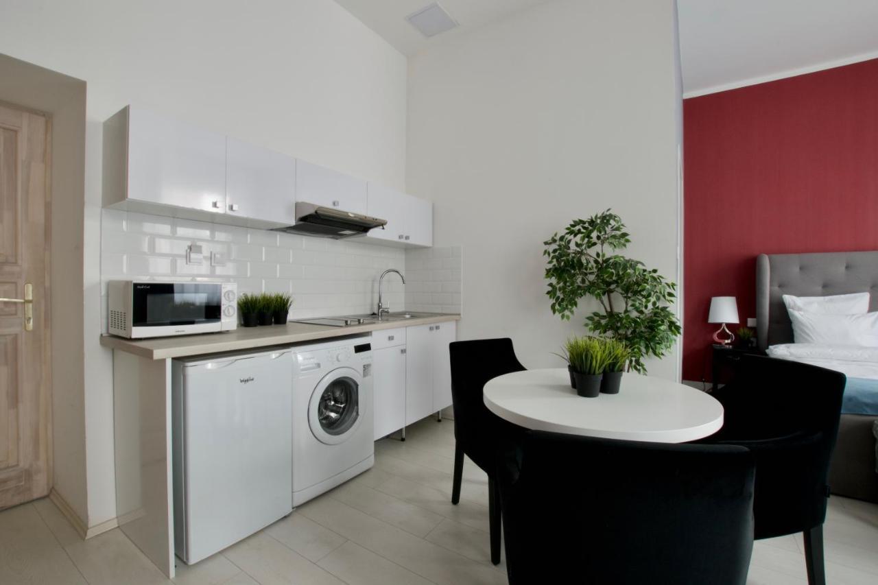 Premium Apartments By Hi5 - Astoria Square Boedapest Buitenkant foto